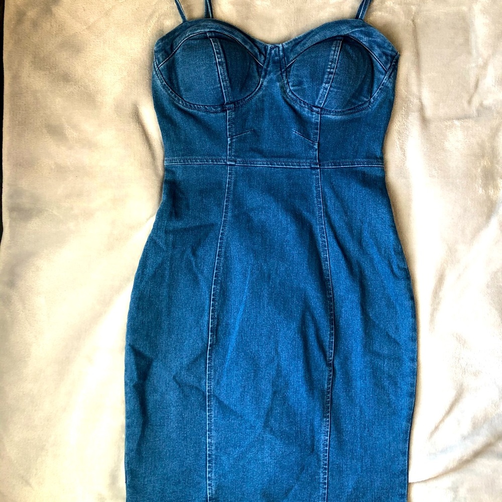 Adjustable strap denim dress